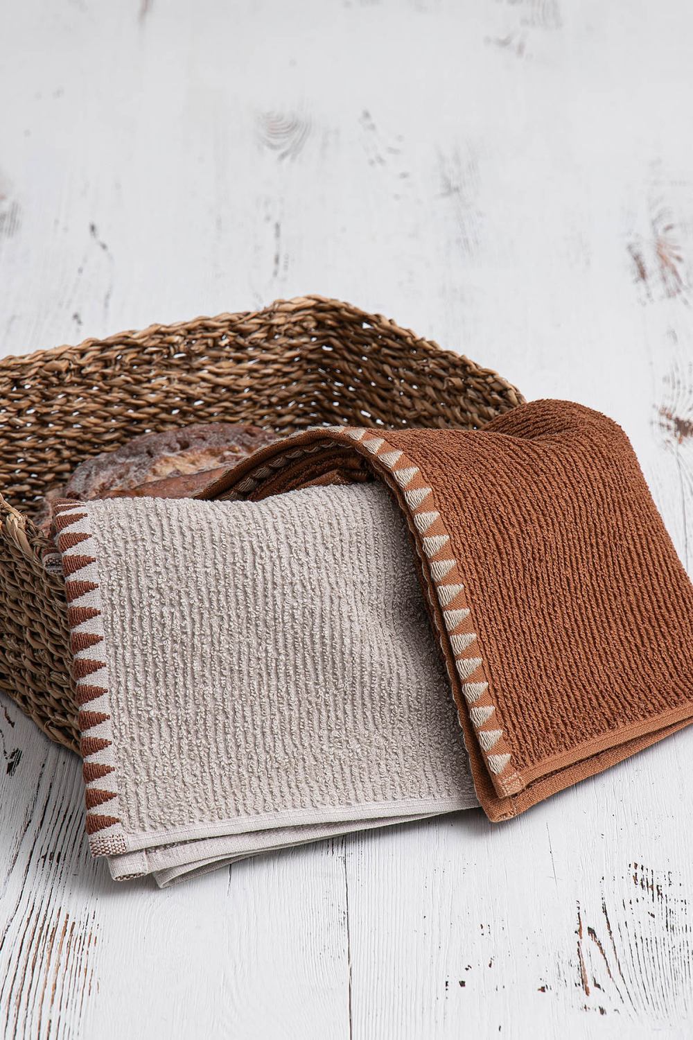       100 %   Creen Blach VERA 50*70 , bej-terra