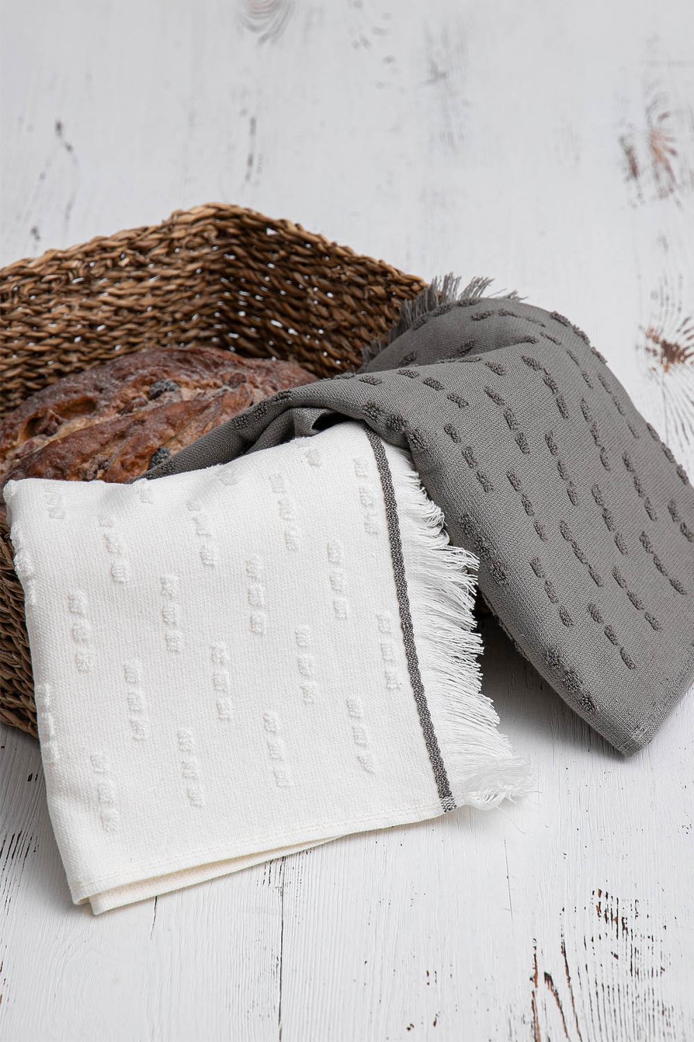       100 %   Creen Blach PERA 50*70 , Krem-Antrasit