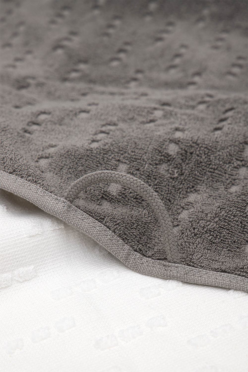       100 %   Creen Blach PERA 50*70 , Krem-Antrasit