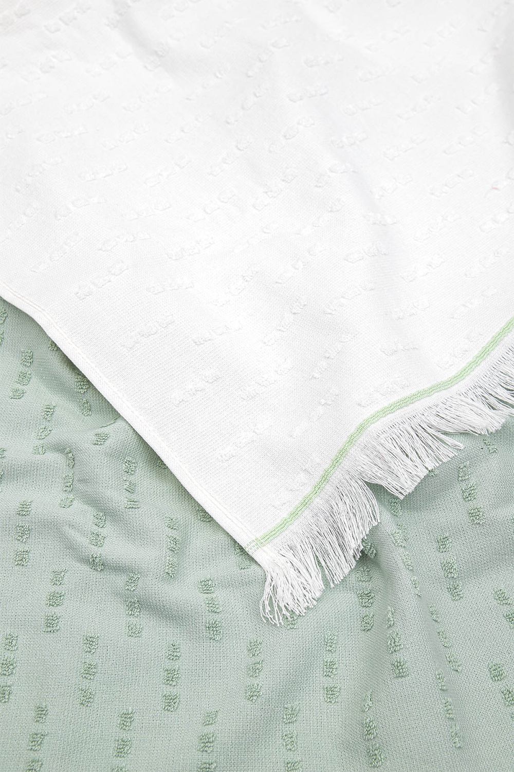       100 %   Creen Blach PERA 50*70 , Krem-Mint