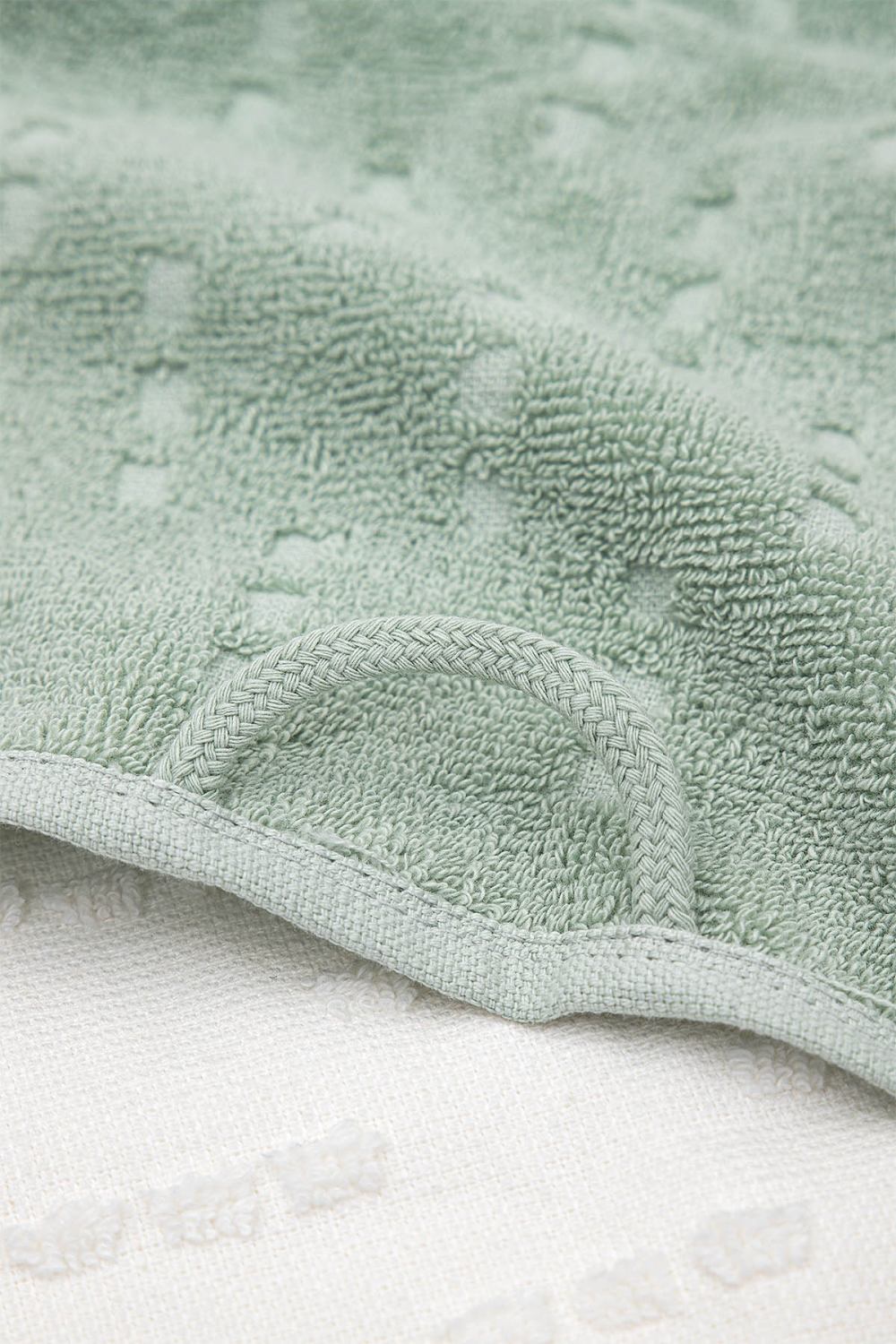       100 %   Creen Blach PERA 50*70 , Krem-Mint