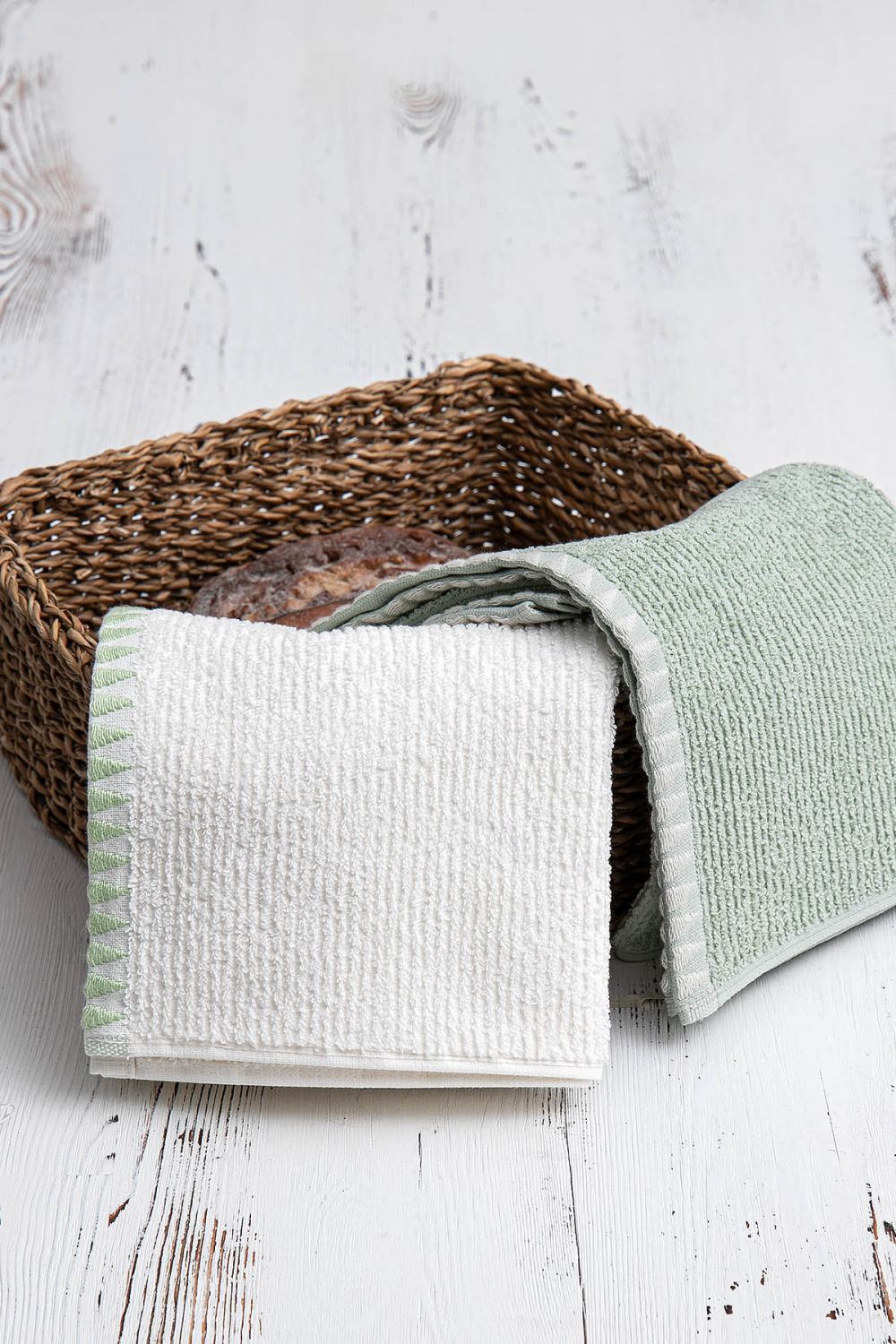       100 %   Creen Blach VERA 50*90 , krem-mint